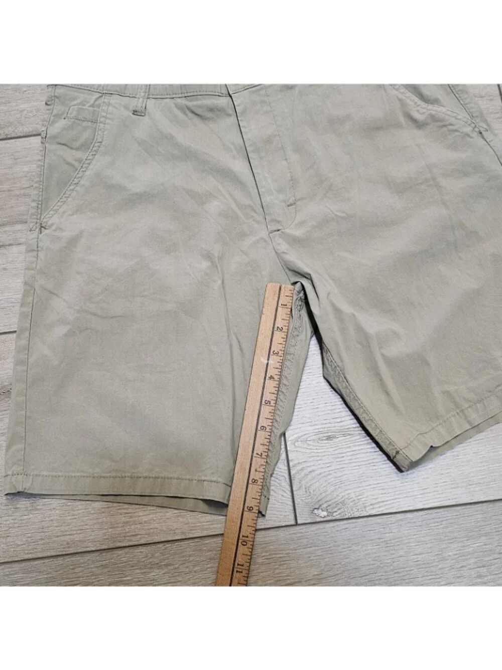 Wrangler Outdoor Shorts Mens Size 34 Beige Khaki Hiking Casual Comfort